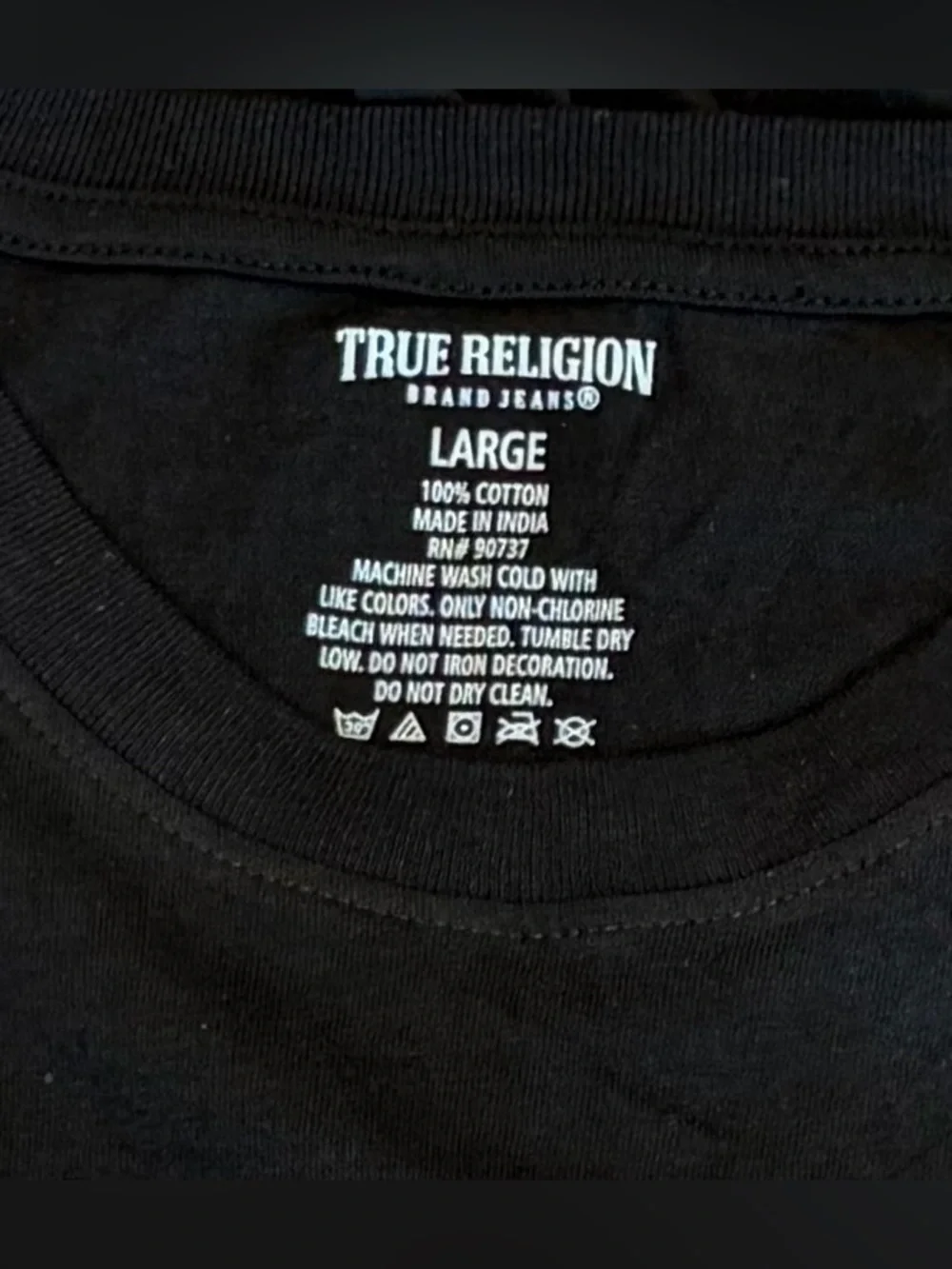 True Religion Size :L Black Short Sleeve Tee  Silver Foil Accent 100%  Cotton